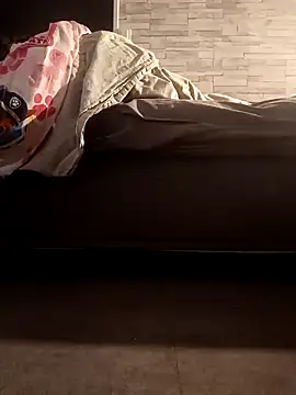 Snapshot of Chrisatmiami chatting on 02-21-26, 06:25 Chrisatmiami online show from 02-21-26, 06:25