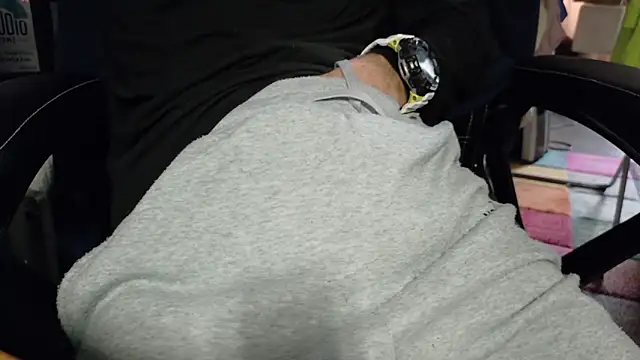 Snapshot of Chrisatmiami chatting on 03-13-26, 01:29 Chrisatmiami online show from 03-13-26, 01:29