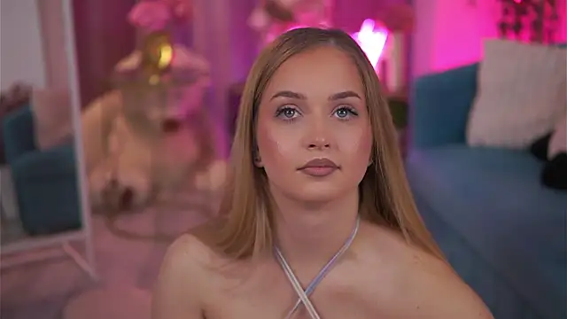 Snapshot of ElyssawetXX chatting on 02-15-26, 07:21 ElyssawetXX online show from 02-15-26, 07:21