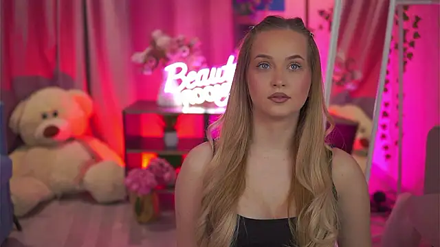 Snapshot of ElyssawetXX chatting on 02-21-26, 07:26 ElyssawetXX online show from 02-21-26, 07:26