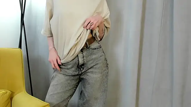 IsobelNale online show from 11-14-25, 06:34