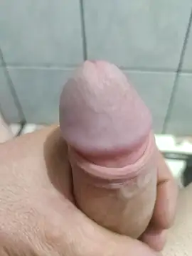 Snapshot of Rruuaann chatting on 11-17-25, 09:53 Rruuaann online show from 11-17-25, 09:53