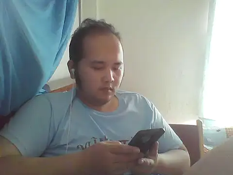 linhlinhthan online show from 11-27-25, 06:37