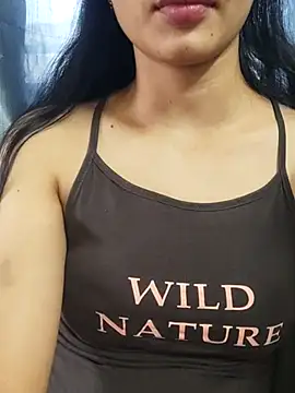 Desire Lu online show from 11-13-25, 10:47