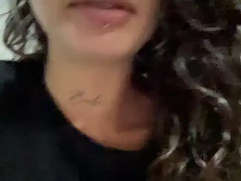 Snapshot of Dreana chatting on 02-12-26, 01:55 Dreana online show from 02-12-26, 01:55