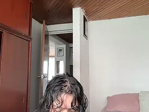 Snapshot of Dreana chatting on 02-21-26, 04:19 Dreana online show from 02-21-26, 04:19