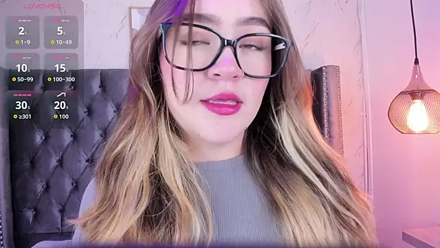 Kate Winslet  online show from 12-19-25, 01:29