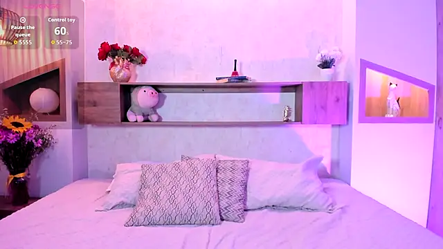 Emma Cobb online show from 11-27-25, 09:50