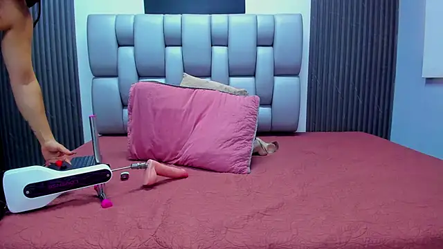 Snapshot of May-Clanfort chatting on 03-25-26, 12:22 May-Clanfort online show from 03-25-26, 12:22