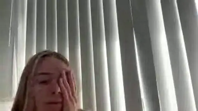 Snapshot of GigiLinks chatting on 11-11-25, 11:27 GigiLinks online show from 11-11-25, 11:27