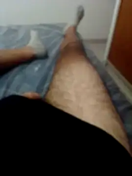 Snapshot of Exezq25 chatting on 11-12-25, 11:03 Exezq25 online show from 11-12-25, 11:03