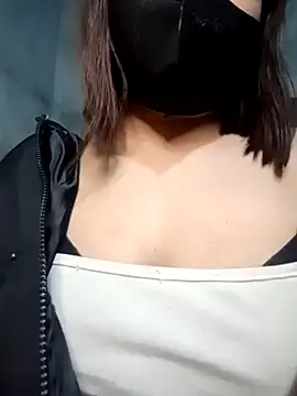 YuCii2k1 online show from 11-13-25, 04:11