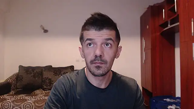 Snapshot of Dale_E chatting on 12-10-24, 11:54 Dale E online show from 12-10-24, 11:54