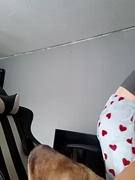 Lilly hase online show from 11-19-25, 11:43