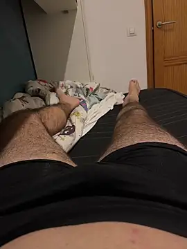 Yannick04 online show from 11-19-25, 01:38