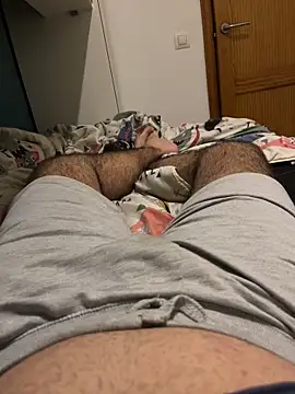 Yannick04 online show from 11-22-25, 07:35