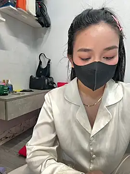 Snapshot of Tina_2k3 chatting on 04-05-26, 06:43 Tina 2k3 online show from 04-05-26, 06:43