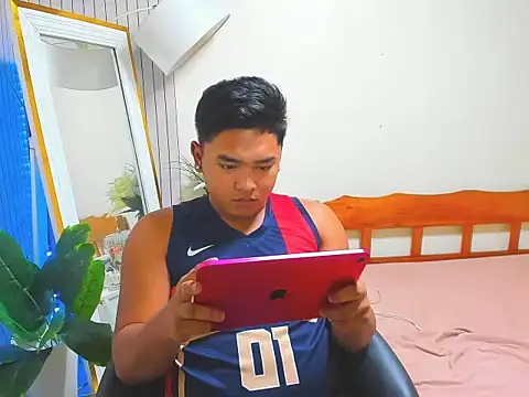 SandraXxHornball online show from 11-14-25, 08:02