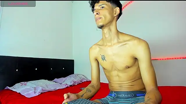 kaiborman00 online show from 02-24-26, 02:53