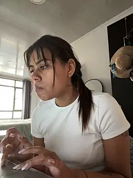 Snapshot of anna_evans9 chatting on 11-15-25, 06:15 anna evans9 online show from 11-15-25, 06:15