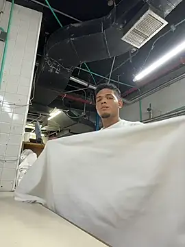 Snapshot of SeductivoX chatting on 11-17-25, 12:16 SeductivoX online show from 11-17-25, 12:16