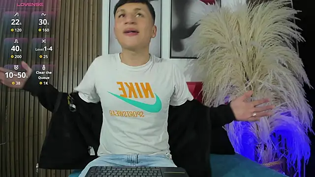 Sweet Smiith online show from 11-19-25, 07:25