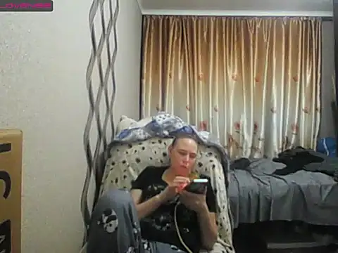 JenniDeep online show from 11-19-25, 05:57