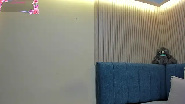 Snapshot of Dulce_emi chatting on 02-01-26, 12:04 Dulce emi online show from 02-01-26, 12:04