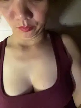 Snapshot of Diana-sexyy chatting on 02-14-26, 01:52 Diana-sexyy online show from 02-14-26, 01:52