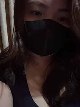 Thythy68 online show from 11-21-25, 04:22