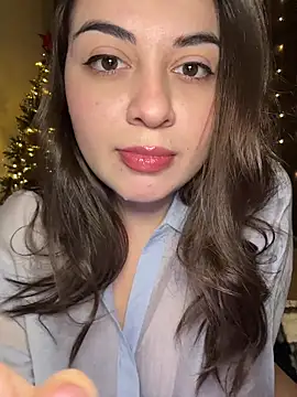 Lovynna online show from 12-18-25, 08:15