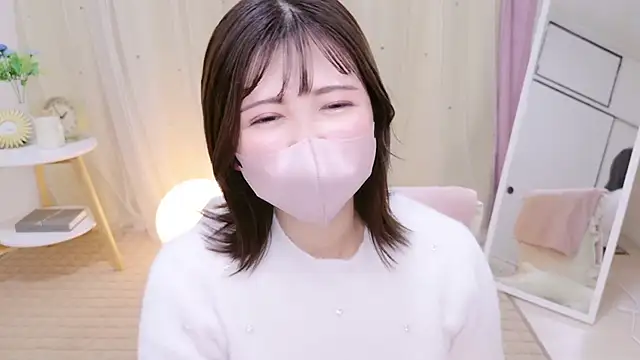 Snapshot of Ha_chan chatting on 11-17-25, 09:48 Ha chan online show from 11-17-25, 09:48