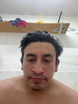 Snapshot of manrrique4567 chatting on 02-13-26, 01:12 manrrique4567 online show from 02-13-26, 01:12