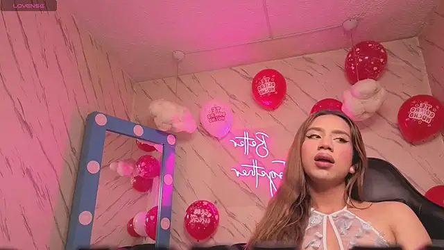 Evy Luxx v online show from 11-14-25, 04:44