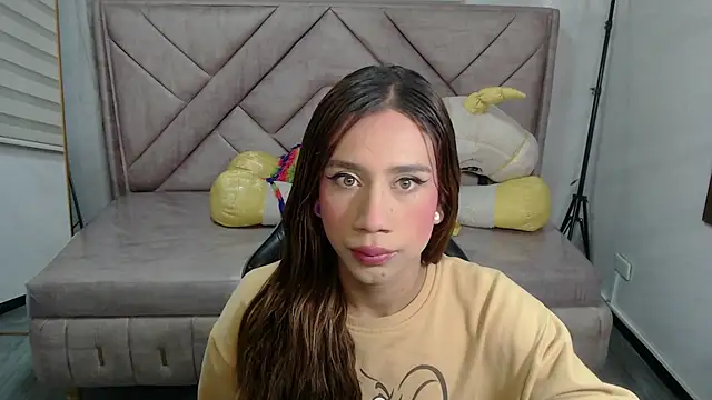 Evy Luxx v online show from 11-19-25, 03:50