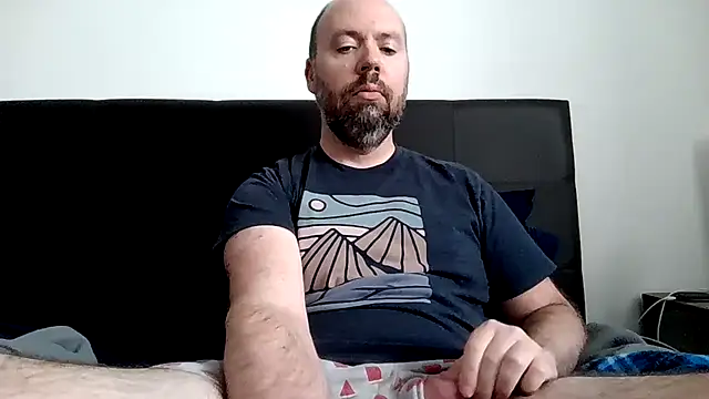 Snapshot of sbeast69 chatting on 11-15-25, 07:43 sbeast69 online show from 11-15-25, 07:43