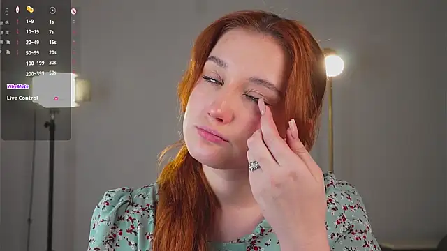 AmelieSeductress online show from 12-19-25, 01:51