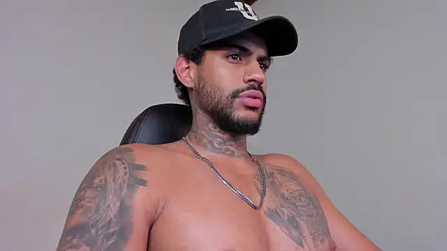 LuigiVitale 1 online show from 01-14-26, 02:28