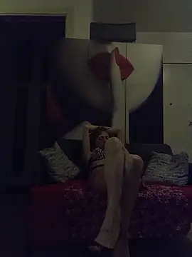 Snapshot of FIAMMAandEROS-SEXart chatting on 12-17-25, 10:05 FIAMMAandEROS-SEXart online show from 12-17-25, 10:05