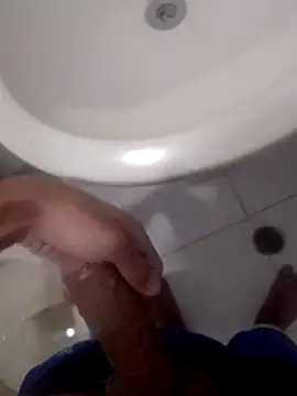 Snapshot of Linkhorny chatting on 11-19-25, 02:00 Linkhorny online show from 11-19-25, 02:00