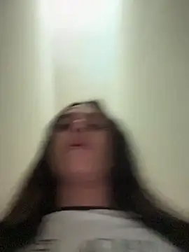 Isabella Hillss online show from 11-25-25, 07:36