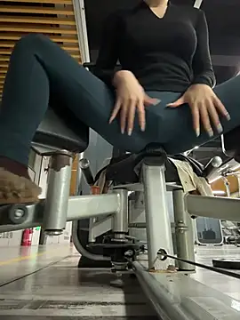 Snapshot of DDREBA chatting on 01-12-26, 06:29 DDREBA online show from 01-12-26, 06:29