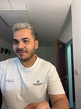 Snapshot of KevinSpenser chatting on 11-14-25, 08:51 KevinSpenser online show from 11-14-25, 08:51