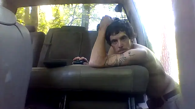 Snapshot of dickencidr chatting on 04-15-26, 07:58 dickencidr online show from 04-15-26, 07:58