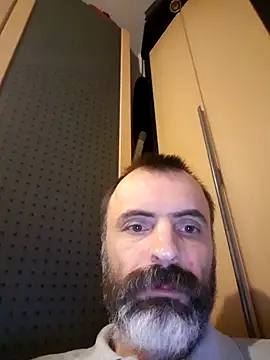 Snapshot of Artur50 chatting on 11-19-25, 08:20 Artur50 online show from 11-19-25, 08:20