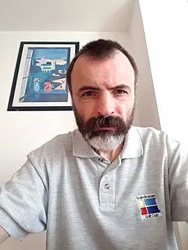 Snapshot of Artur50 chatting on 11-21-25, 11:42 Artur50 online show from 11-21-25, 11:42