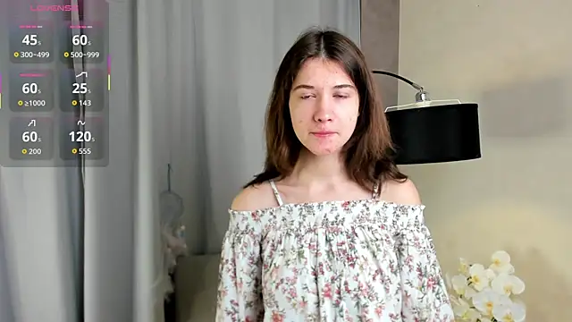 MarilynMun online show from 12-23-25, 01:58