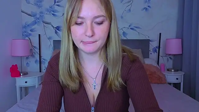 Sweetie kitty1 online show from 11-14-25, 02:49