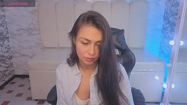 Maleja v  online show from 11-21-25, 01:21