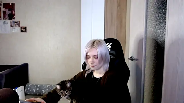 SophiaLur online show from 12-05-25, 03:52